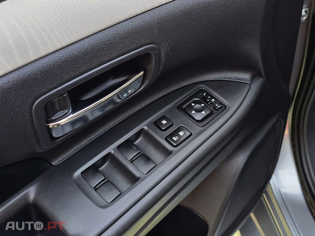 Mitsubishi Outlander 2.0 MIVEC Intense+