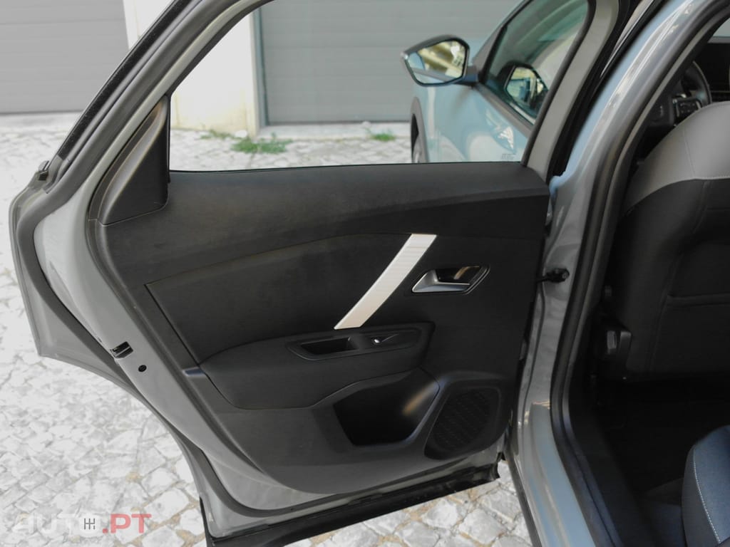 Citroen C4 1.2 Hybrid Plus e-DSC6