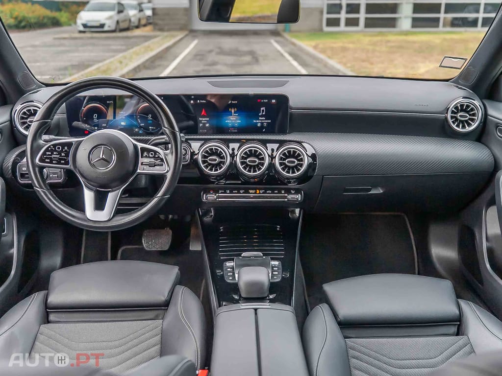 Mercedes-Benz A 250 Mercedes-Benz A 250 e Progressive