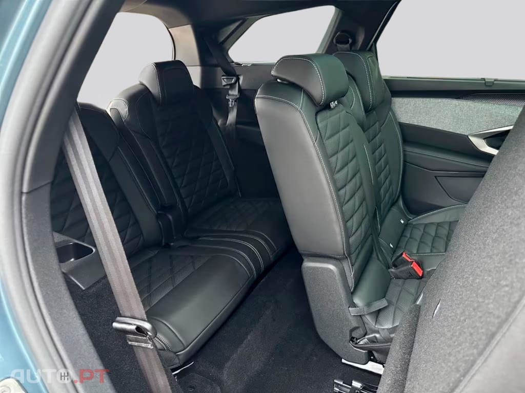 Peugeot E-5008 I.V.A DEDUTIVEL GT