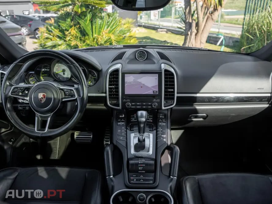 Porsche Cayenne S E-Hybrid