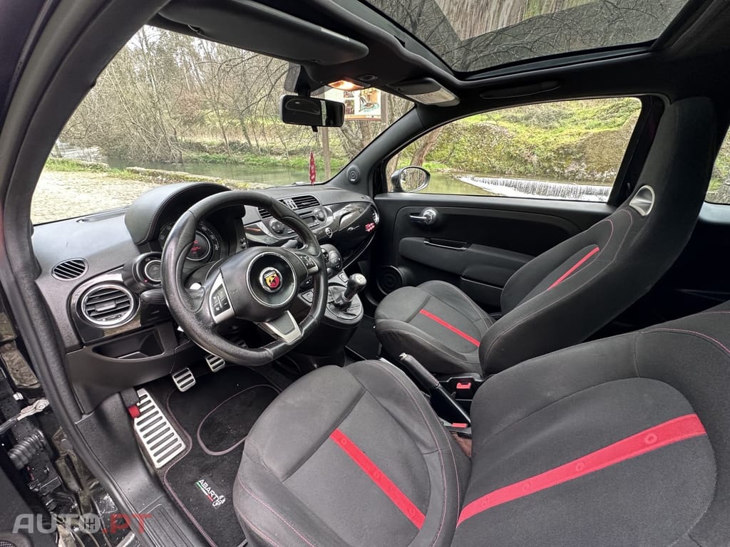 Abarth 500 1.4 T-Jet Competizione