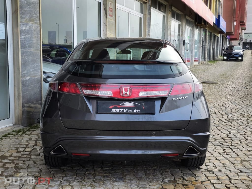 Honda Civic 1.4 i-VTEC Elegance