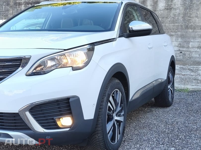 Peugeot 5008 1.2 PureTech Allure Pack EAT8