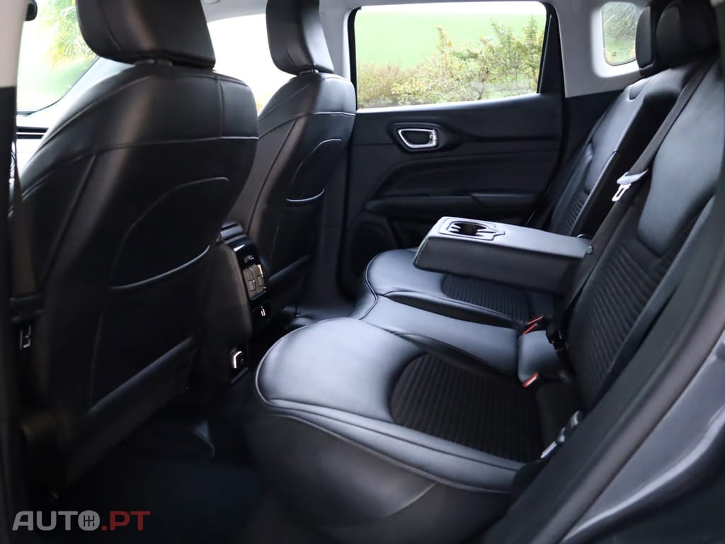 Jeep Compass 1.6 M-Jet Limited