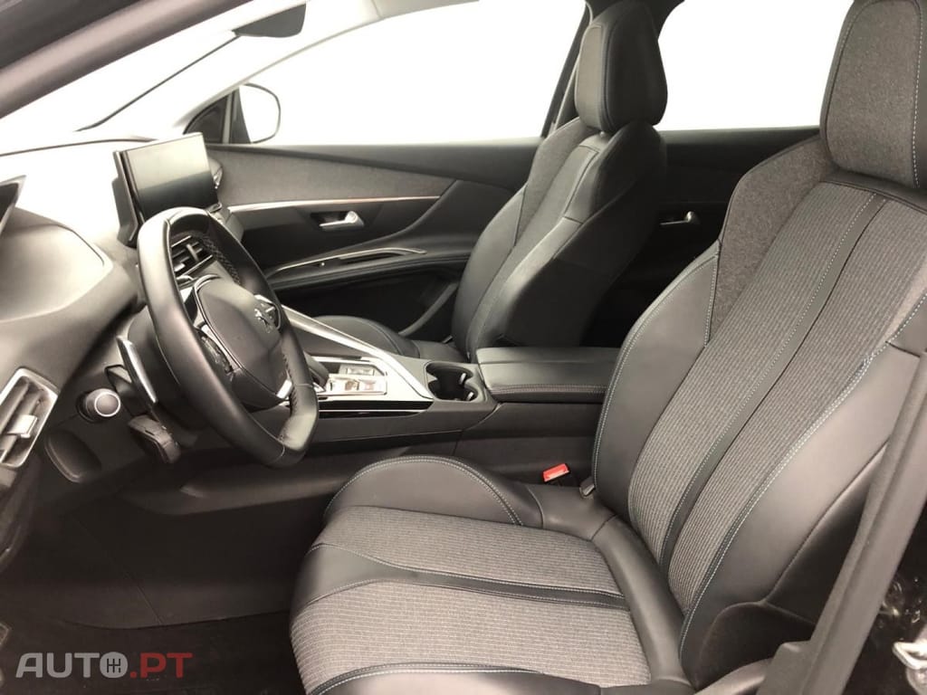 Peugeot 3008 1.6 Hybrid Allure Pack e-EAT8