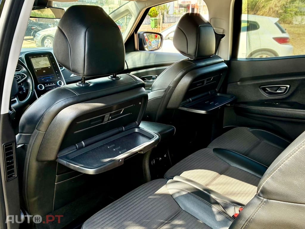 Renault Grand Scénic 1.5 Hybrid Assist