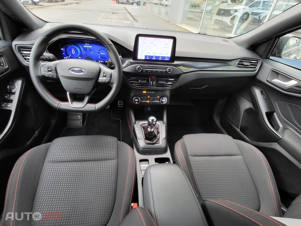 Ford Focus SW 1.0 EcoBoost MHEV ST-Line X