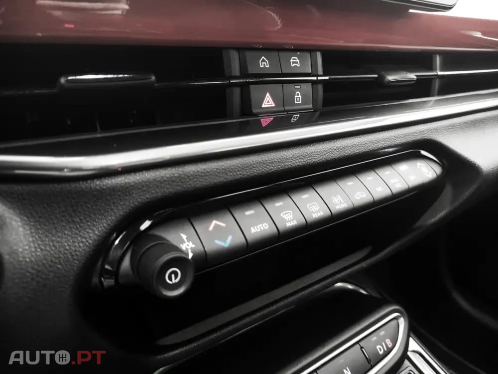 Fiat 600e 54 kWh (RED)