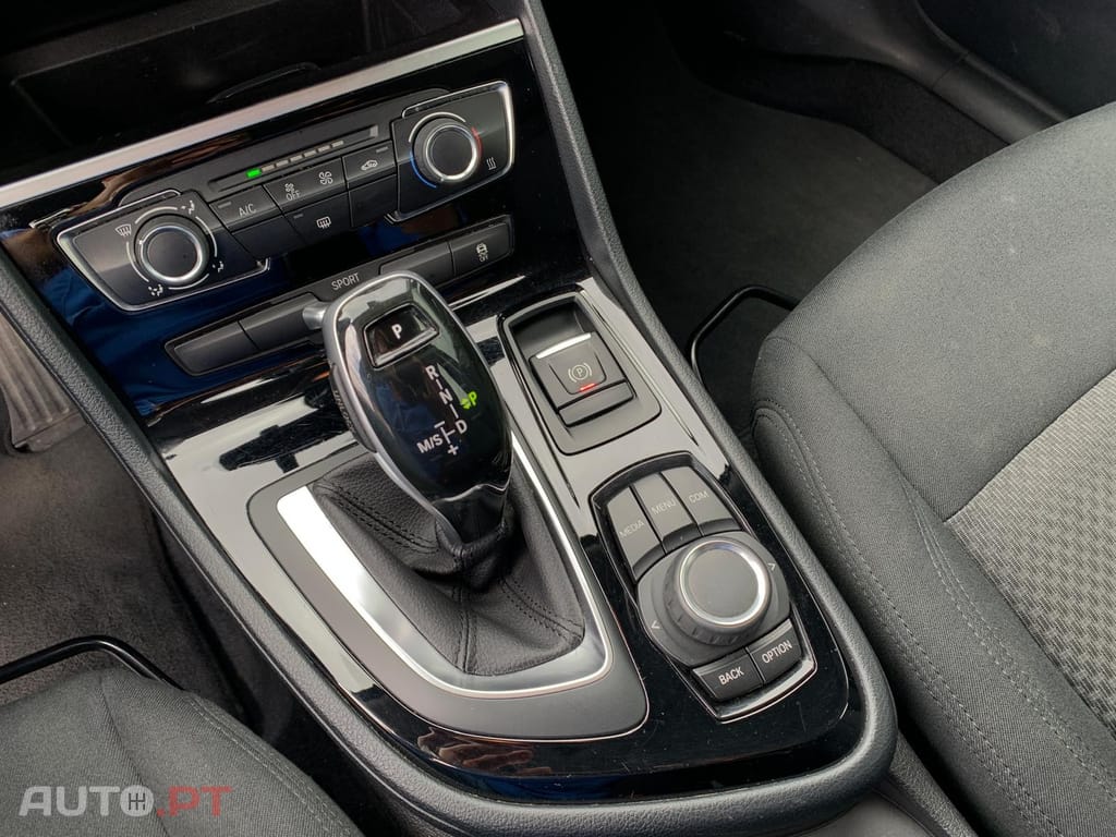 BMW 216 d Advantage Auto