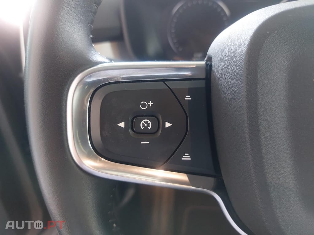 Volvo XC40 1.5 T4 PHEV Inscription Expression