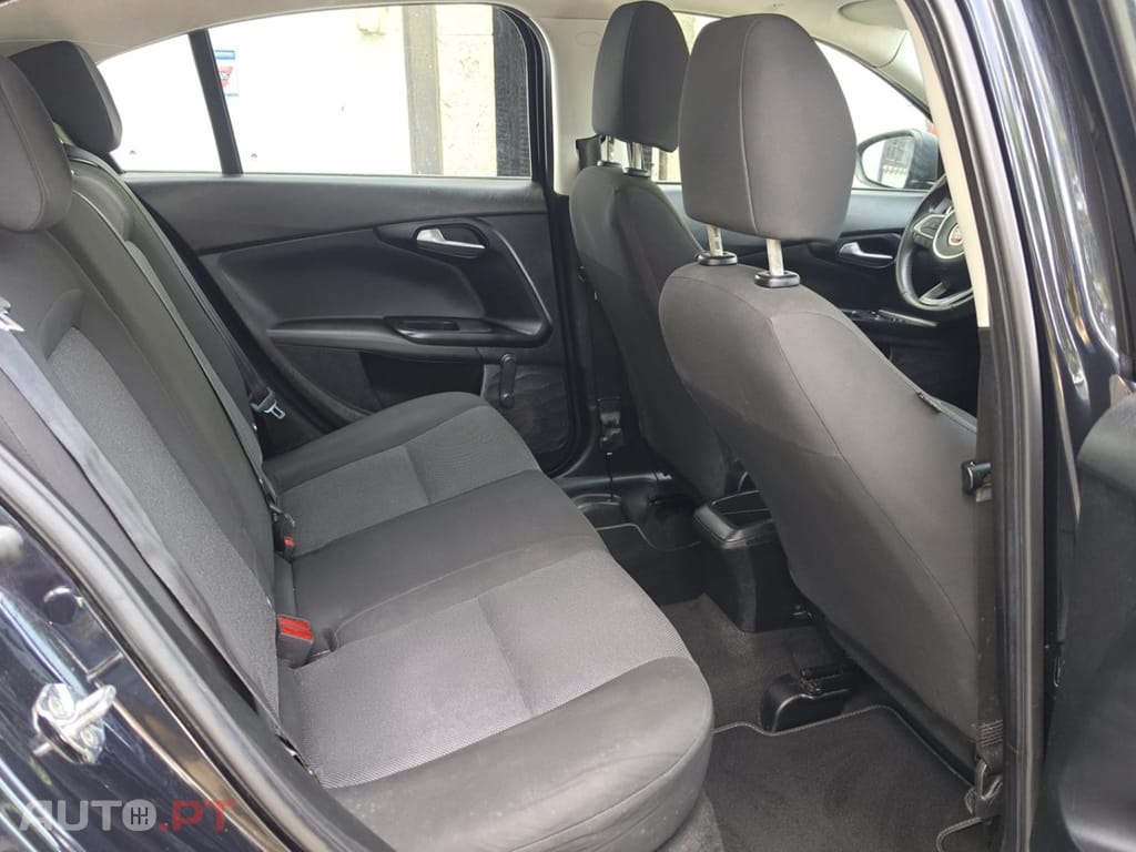 Fiat Tipo 1.3 M-Jet Easy
