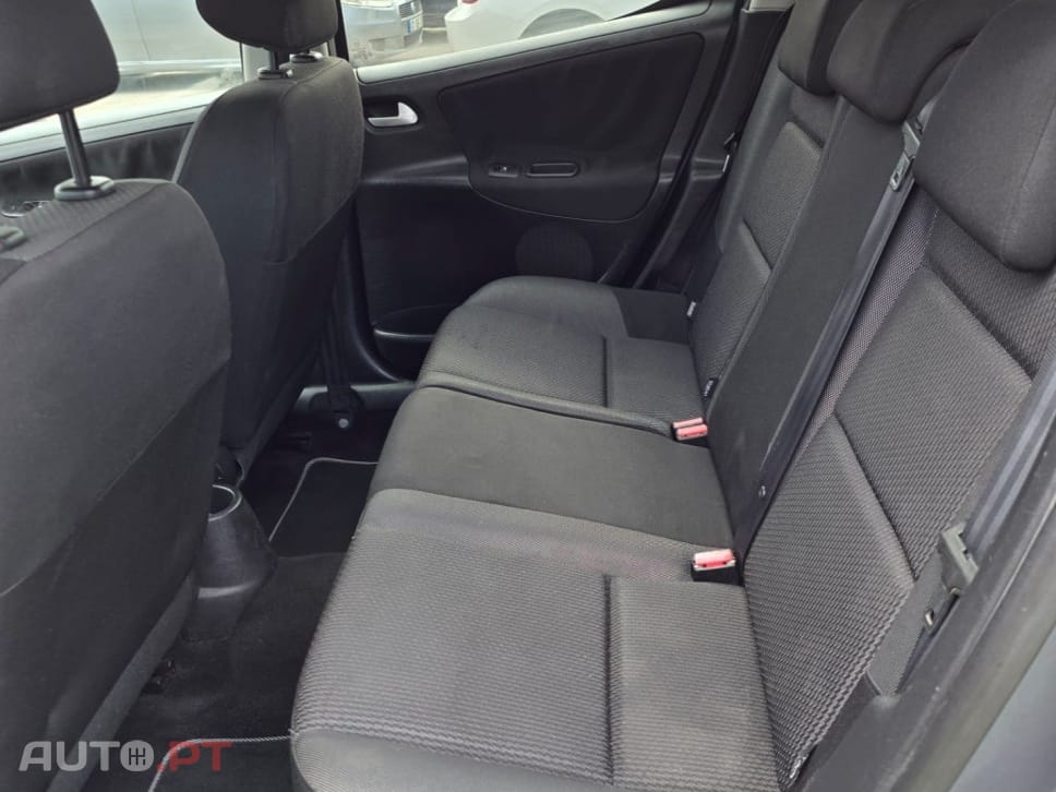 Peugeot 207 1.4 HDi Active