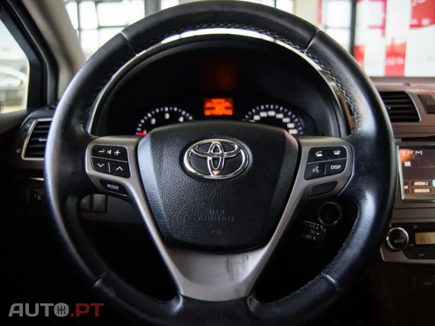 Toyota Avensis SD 2.0 D-4D Exclusive