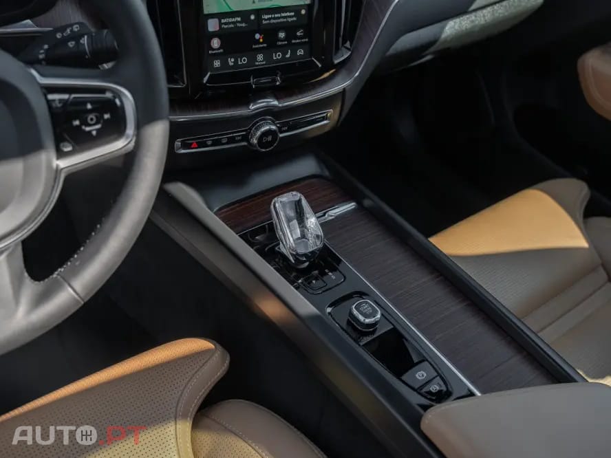 Volvo XC60 T8 AWD Recharge Ultimate Bright