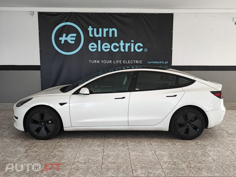 Tesla Model 3 Standard Range Plus RWD