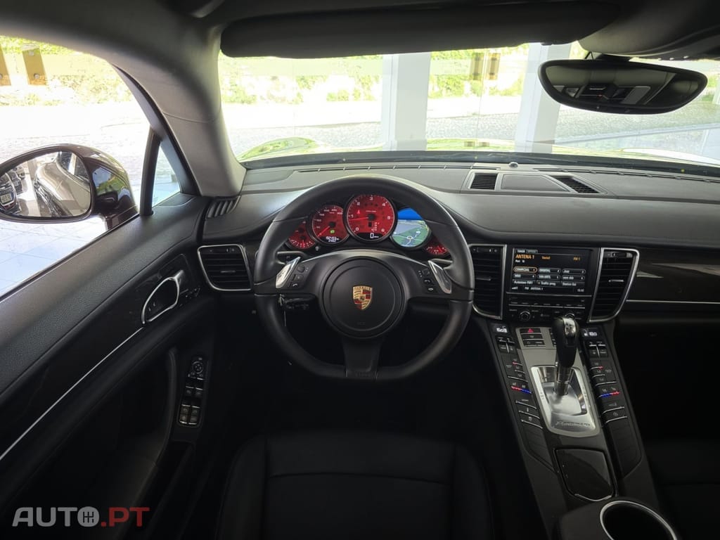 Porsche Panamera Diesel Platinum Edition