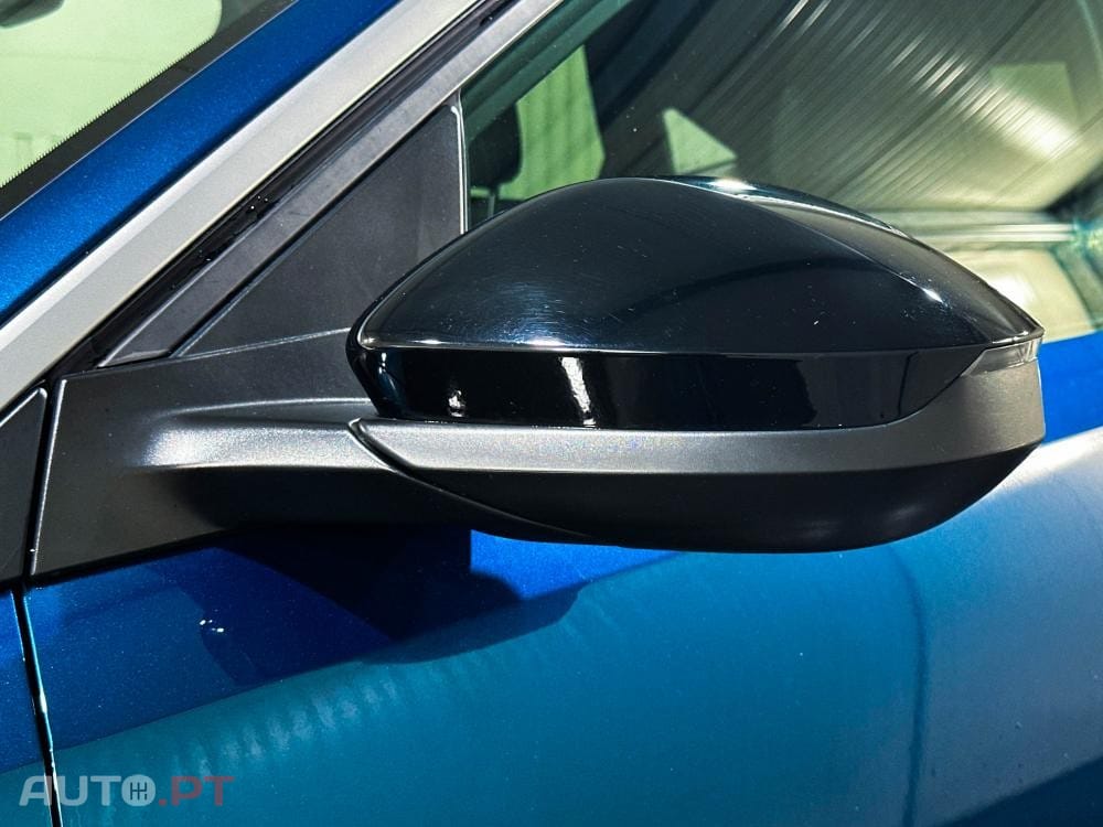 Peugeot 3008 1.2 Hybrid Allure e-DCS6