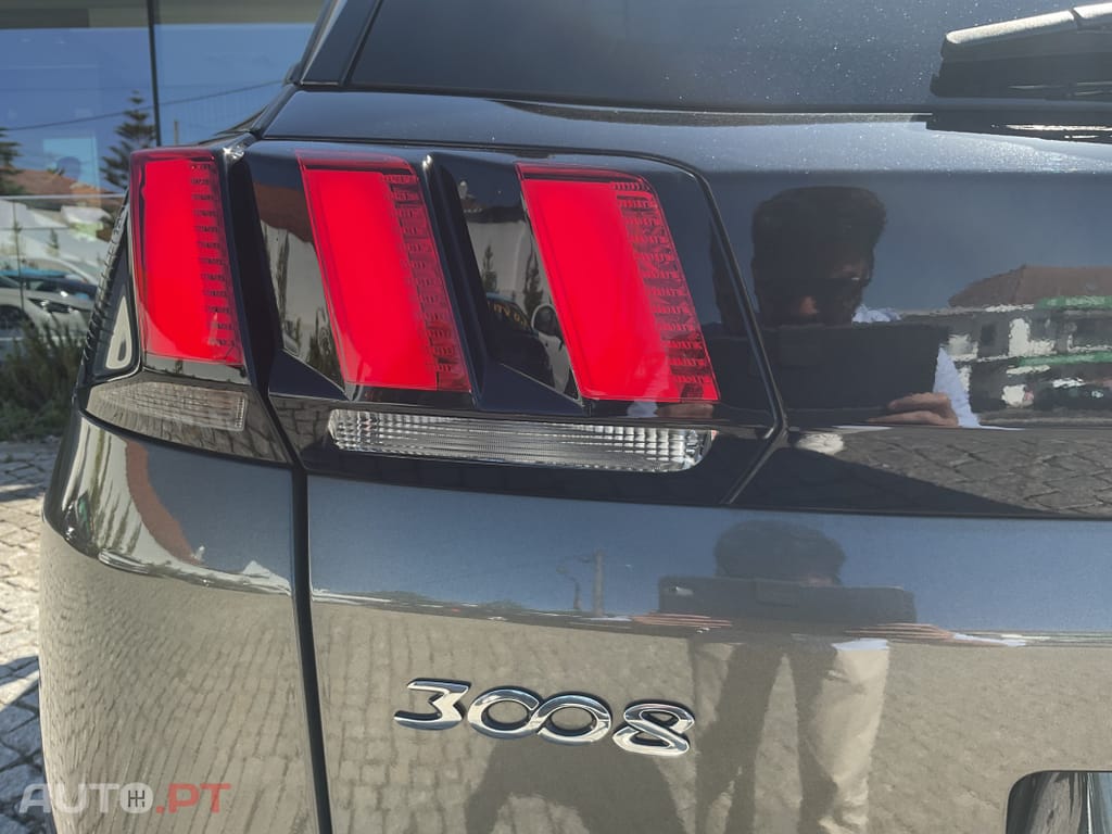 Peugeot 3008 1.2 PureTech Allure