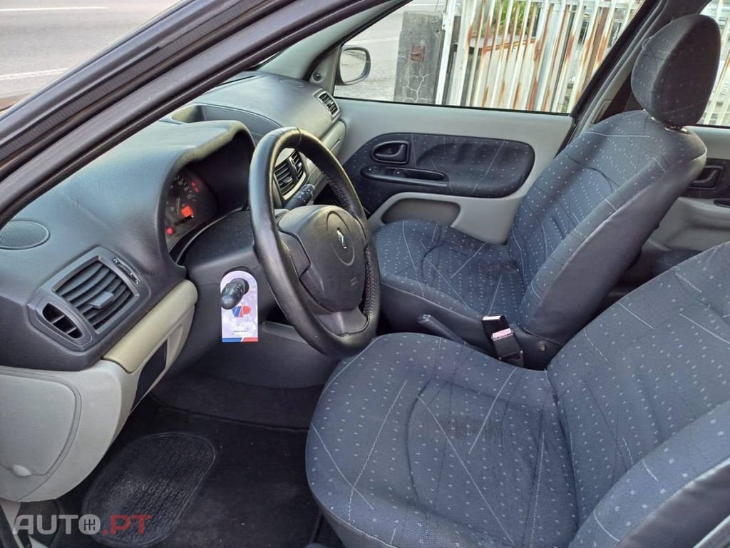 Renault Clio 1.2 Authentique