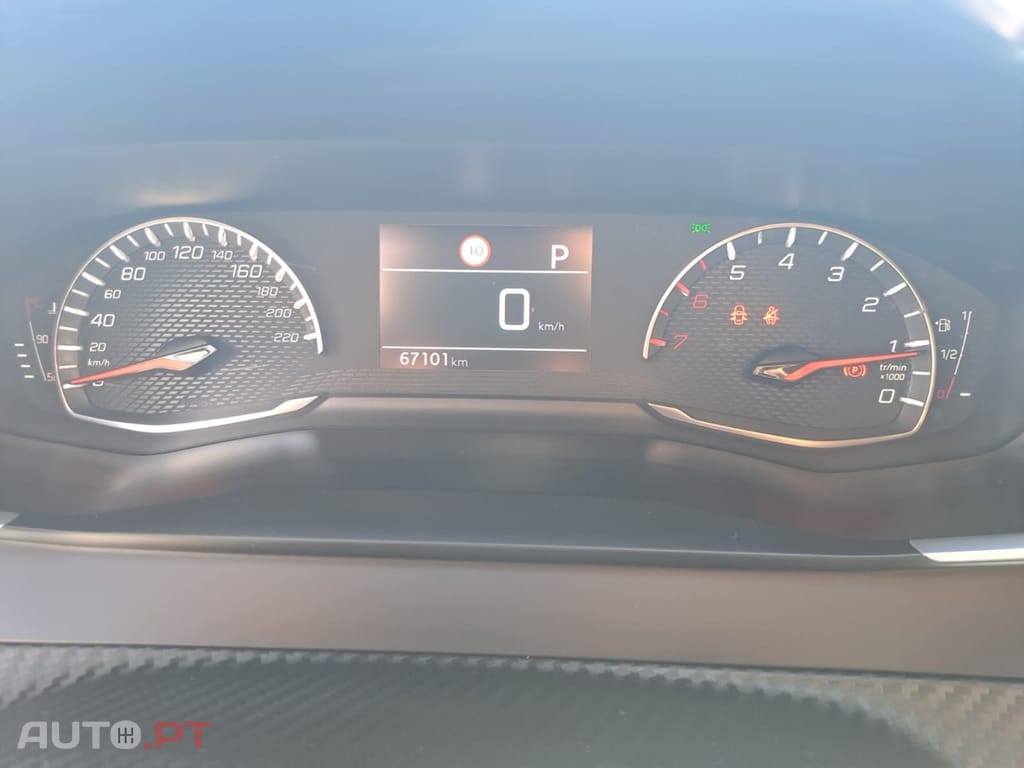 Peugeot 2008 1.2 PureTech Allure EAT8