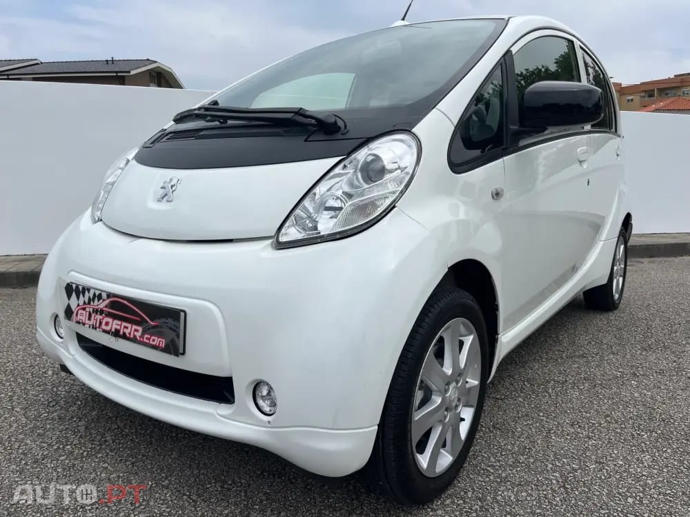 Peugeot iOn Active