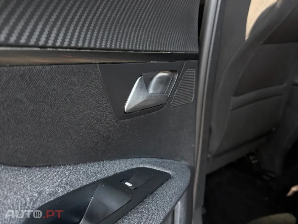 Peugeot 3008 1.2 PureTech Allure Pack EAT8