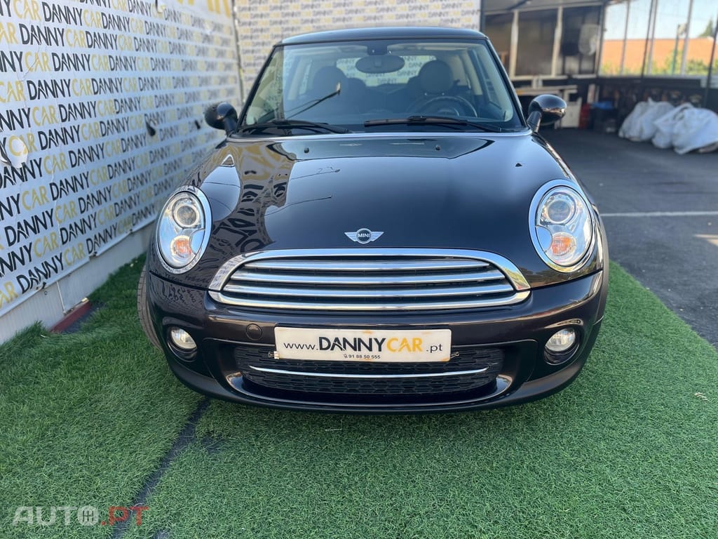 MINI Cooper Cooper D