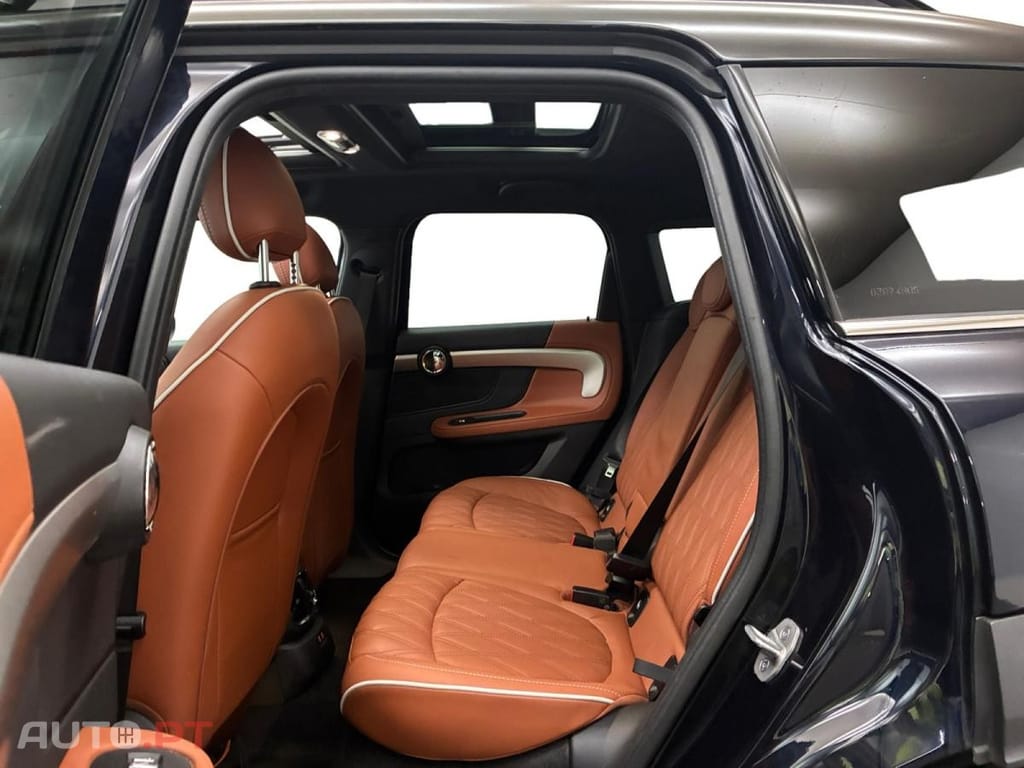 MINI Countryman Cooper SE Premium Essential Auto