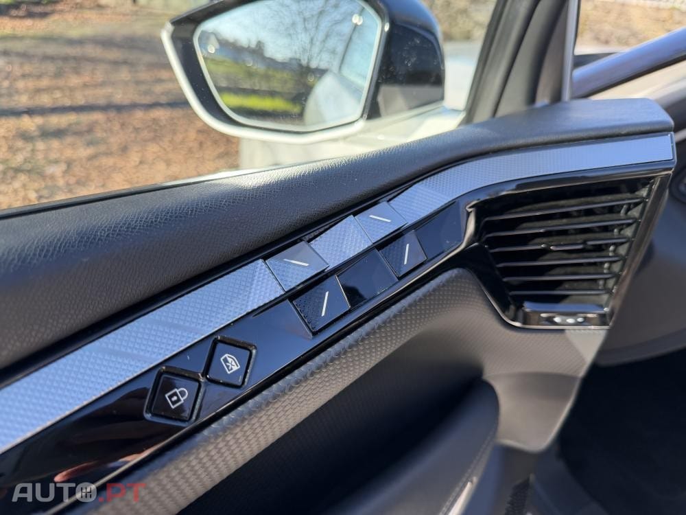 DS DS4 E-TENSE 225 CROSS RIVOLI