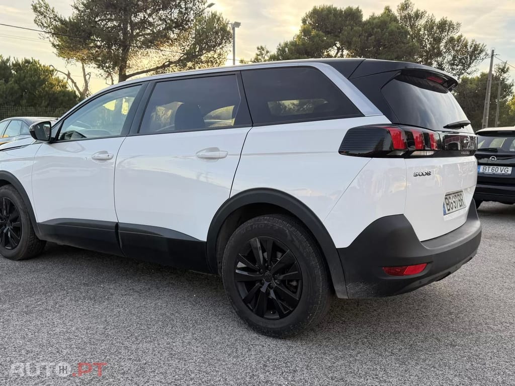 Peugeot 5008 1.5 BlueHDi Allure