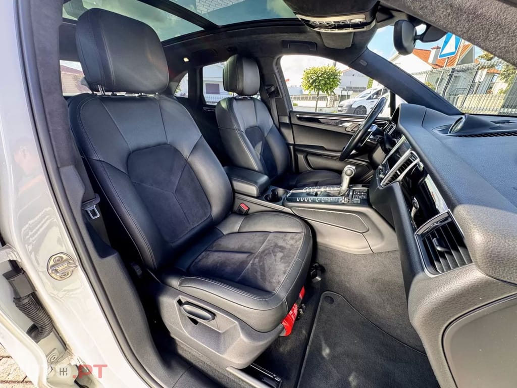 Porsche Macan S