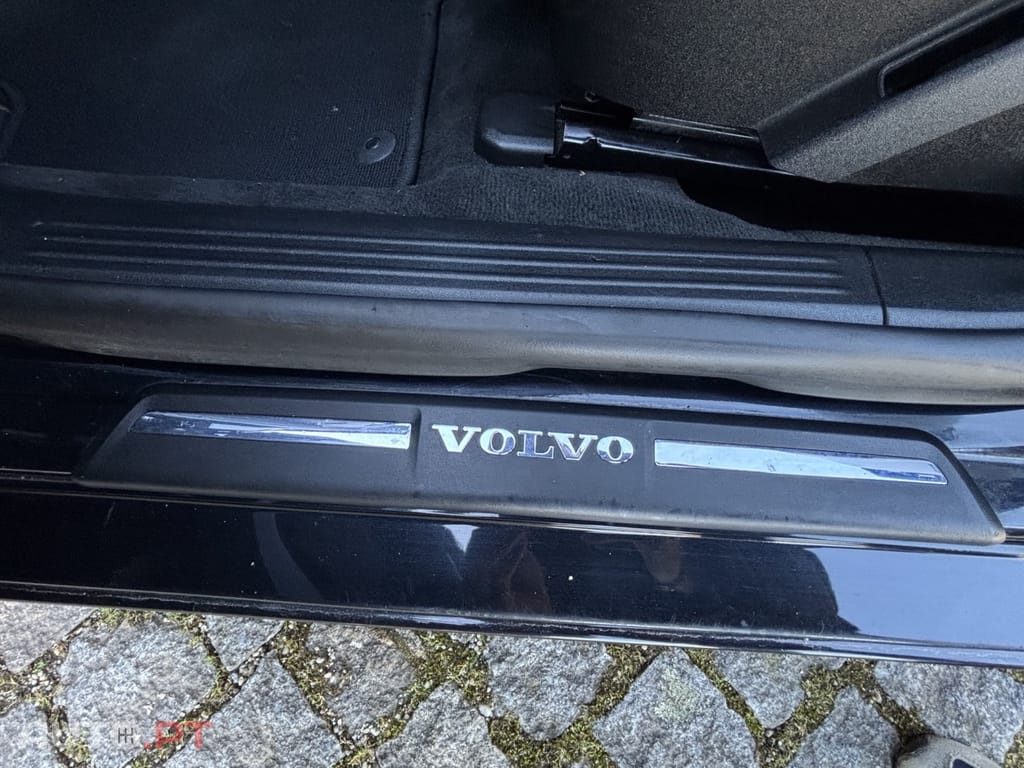 Volvo V40 1.6 D2 Momentum — fotografia 21