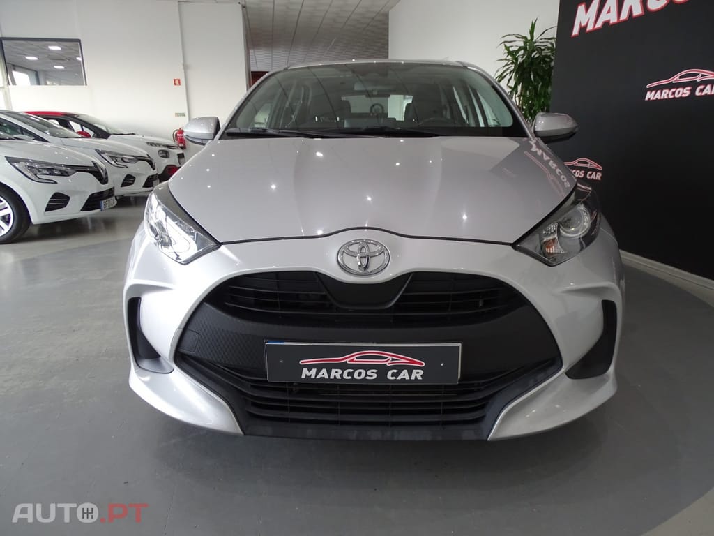 Toyota Yaris 1.0 VVT-i Comfort Plus — fotografia 2