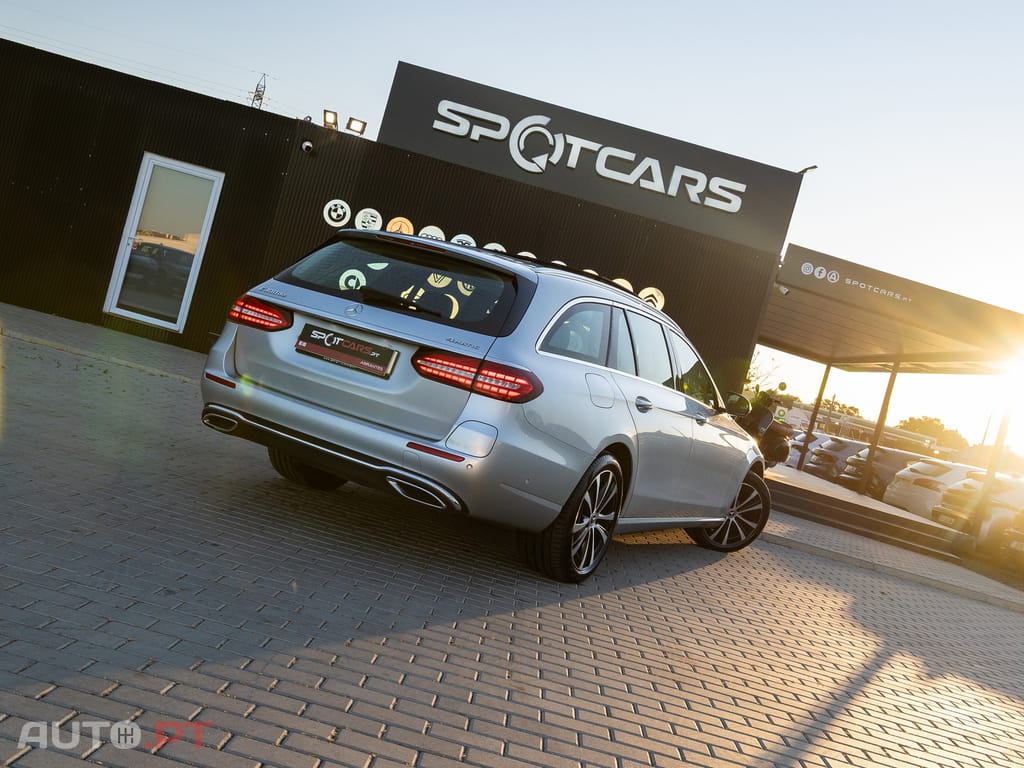 Mercedes-Benz E 300 de Avantgarde 4Matic