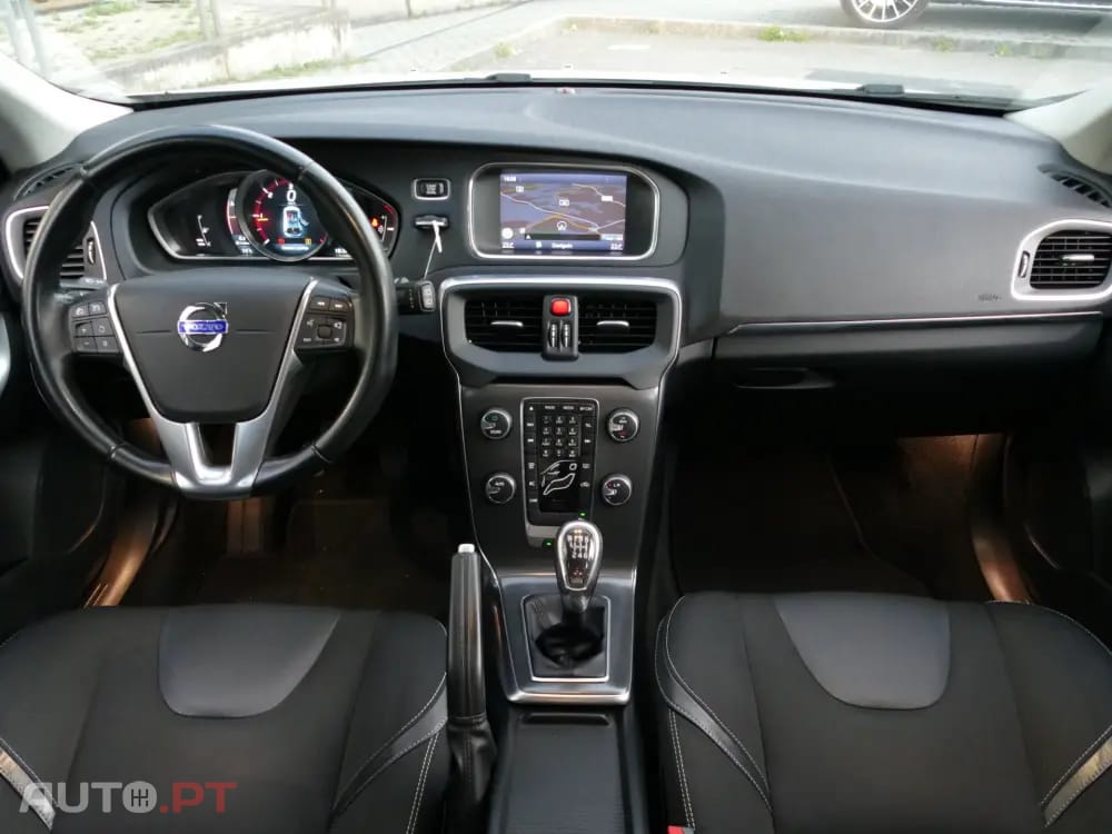 Volvo V40 1.6 D2 Momentum