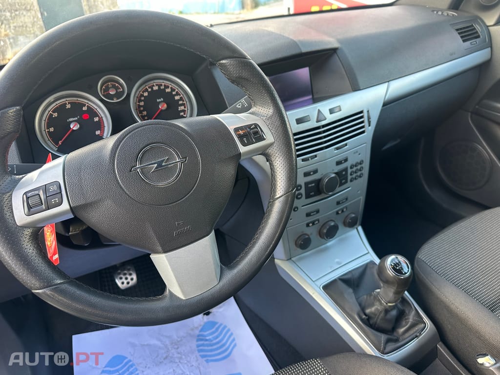 Opel Astra GTC 1.3 CDTi