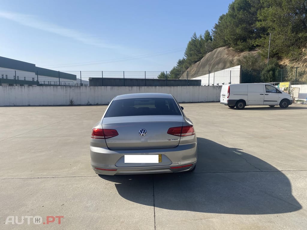 Volkswagen Passat 1.6 TDI Blue Motion
