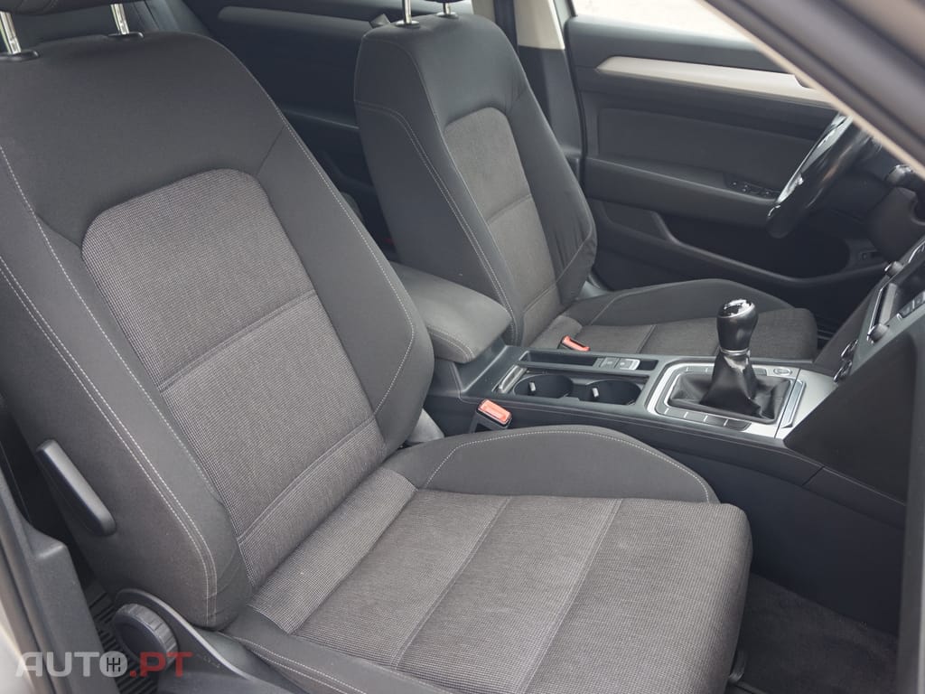 Volkswagen Passat Variant Confortline 1.6 TDI