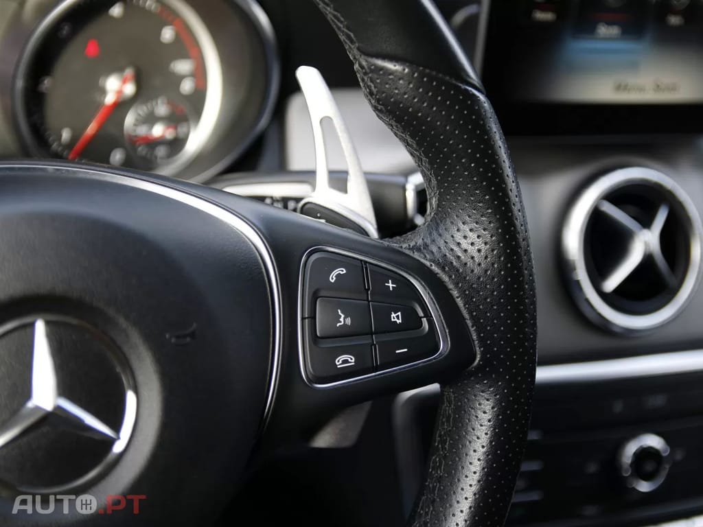 Mercedes-Benz CLA 200 d Shooting Brake AMG Line Aut.
