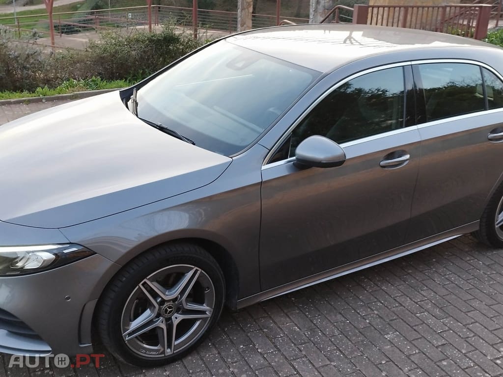 Mercedes-Benz A 250 e AMG Line
