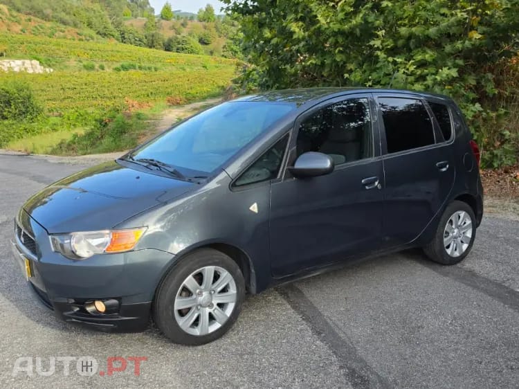 Mitsubishi Colt 1.3 Invite CA