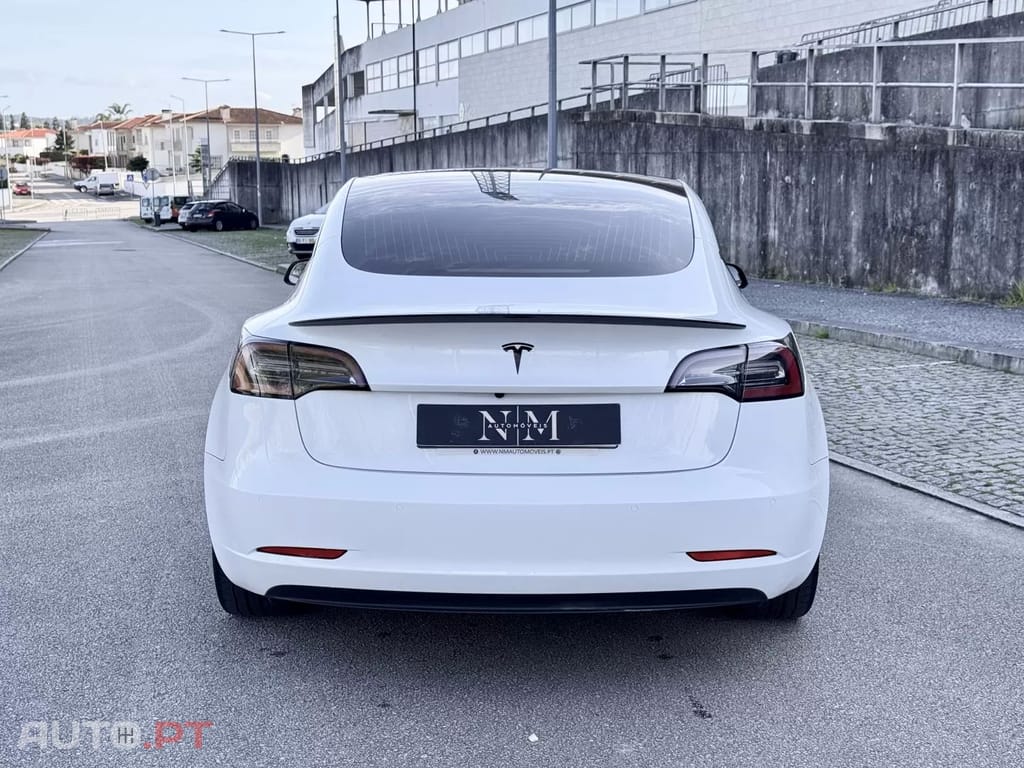 Tesla Model 3 Standard Range Plus RWD