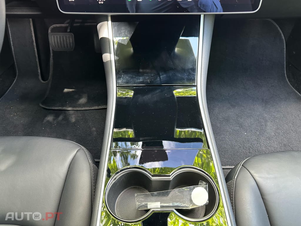 Tesla Model 3 Long-Range Dual Motor AWD