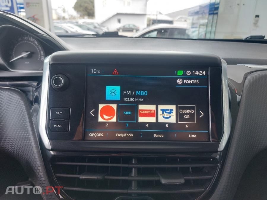 Peugeot 2008 1.5 BlueHDi Signature