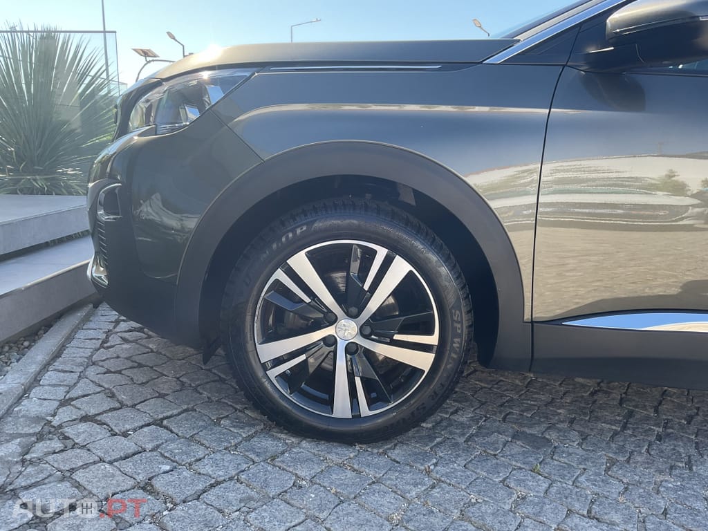 Peugeot 3008 1.2 PureTech Allure