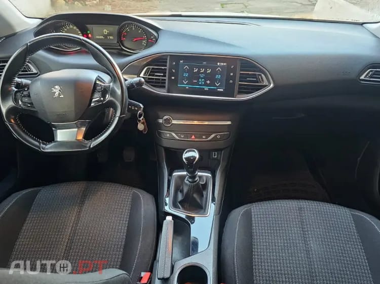 Peugeot 308 1.5 BlueHDi Style