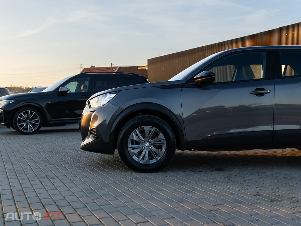 Peugeot 2008 1.2 PureTech Active Pack