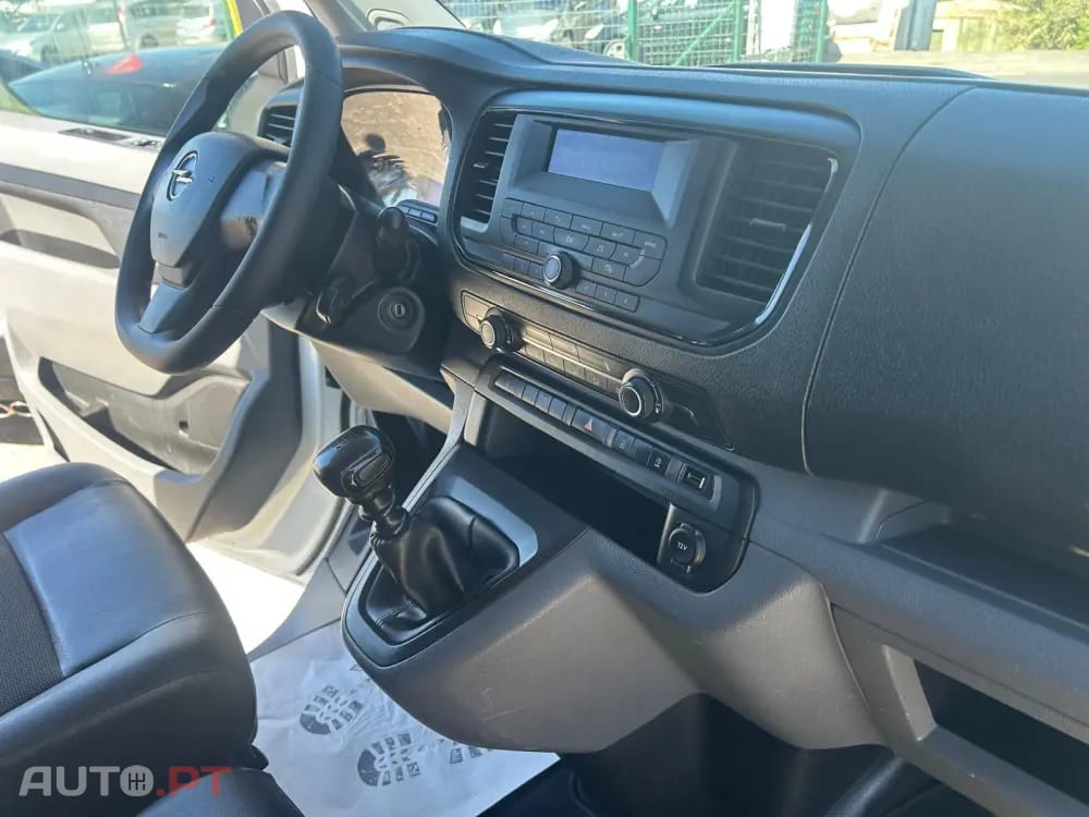 Opel Vivaro 1.5 CDTi L1H1 Essentia