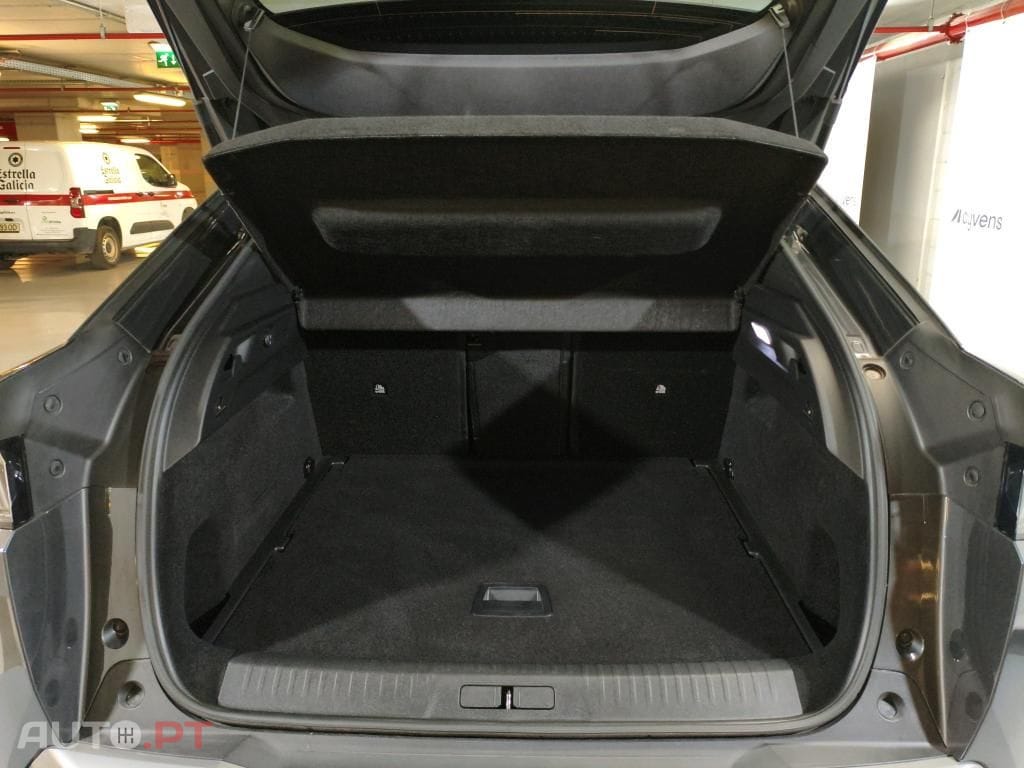 Peugeot 3008 1.2 Hybrid Allure e-DCS6